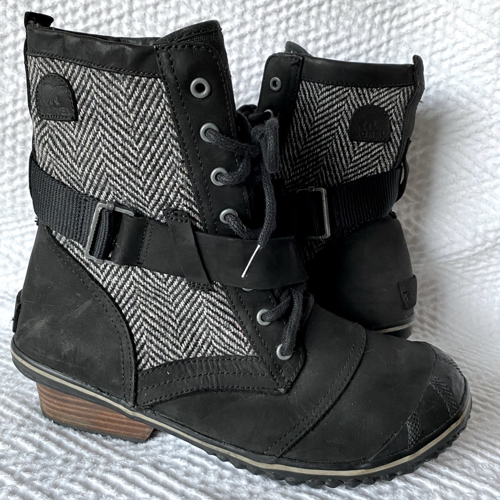 Sorel NWOT Women's Slimboot Lace Casual Boot 11
